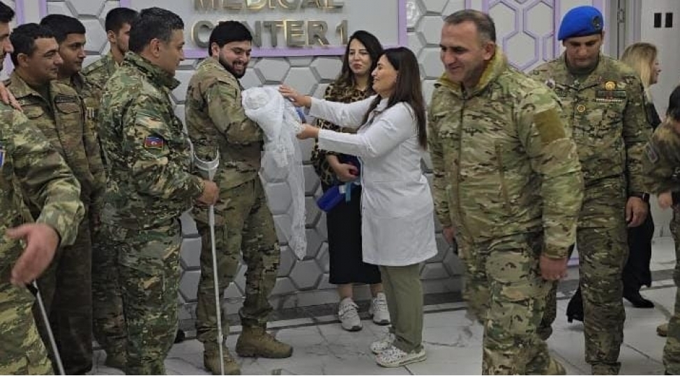 qazimiz-zefer-gununde-dogulan-ovladinin-adini-zefer-qoyub
