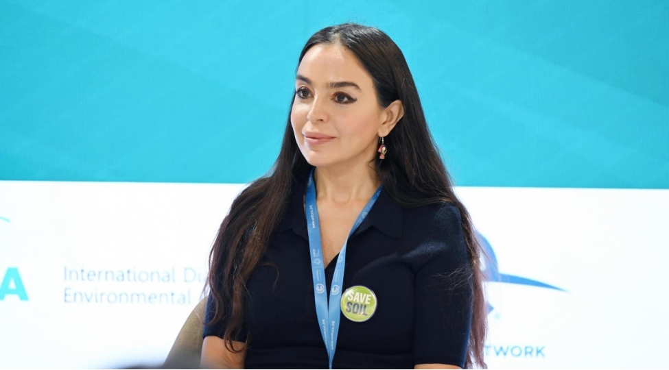 leyla-eliyeva-qurbanqulu-berdimehemmedovun-qizi-ile-gorushub