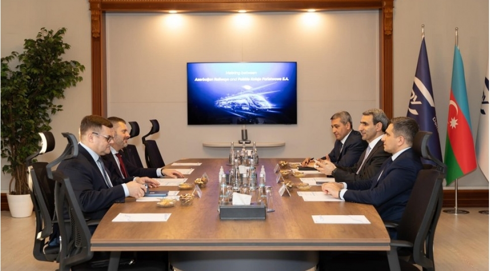 ady-ile-beynelxalq-demir-yollari-ittifaqi-emekdashligin-esas-istiqametlerini-muzakire-edib
