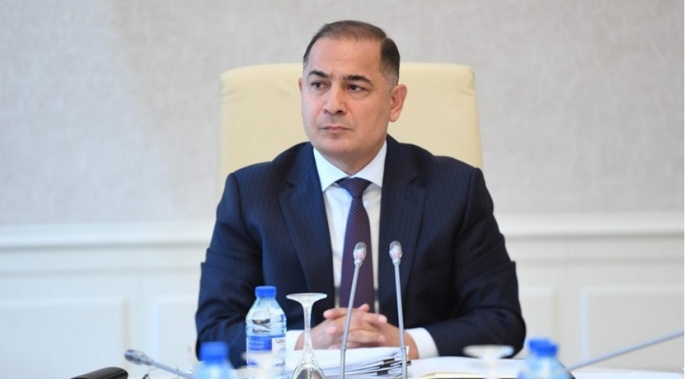 azer-emiraslanov-valyuta-ehtiyatlarimiz-xarici-borcumuzu-14-defe-usteleyir