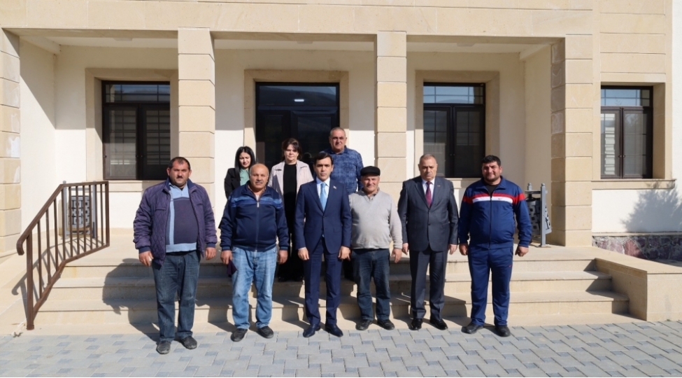 anar-memmedov-suqovushanda-vetendashlari-qebul-edib