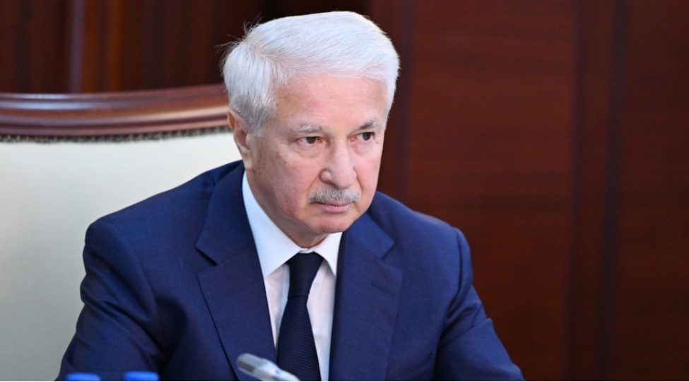 nazir-muavini-vergi-guzeshtlerinin-legvinden-sohbet-getmir