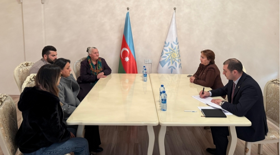 deputat-mehriban-veliyeva-sumqayitda-qebul-kechirib