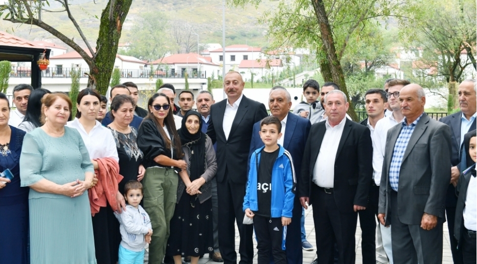 strateji-movqede-yerleshen-lachin-rayonunun-ishgaldan-azad-edilmesinin-ildonumudur