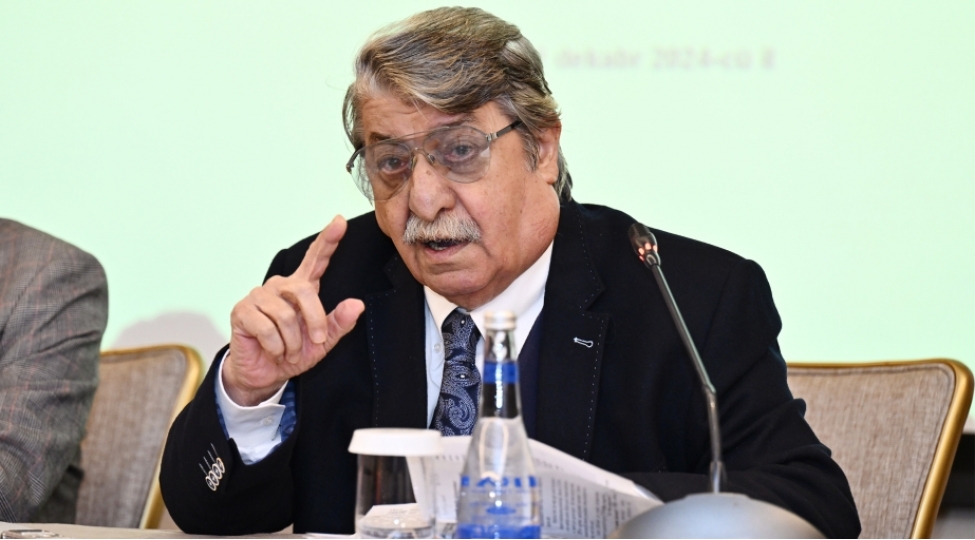kamranimanov-azerbaycanda-udm-de-kreativ-senayenin-payi-artib
