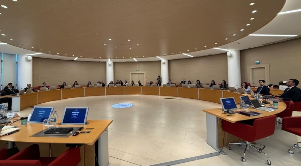 reqemsal-dovrde-muasir-diplomatiya-movzusunda-seminar
