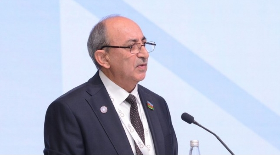 eziz-elekberli-icma-yurdlarina-qayitmaq-isteyen-yuzminlerle-azerbaycanlinin-huququ-ugrunda-mubarize-aparir