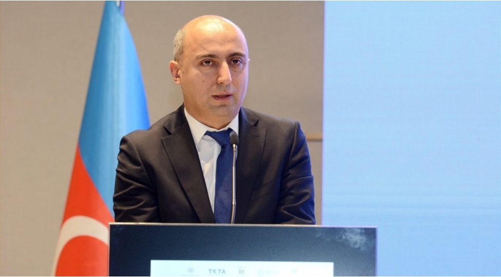 azerbaycanin-bugunku-ushaqlarinin-bacariqlari-yashli-nesilden-daha-yaxshidir-nazir
