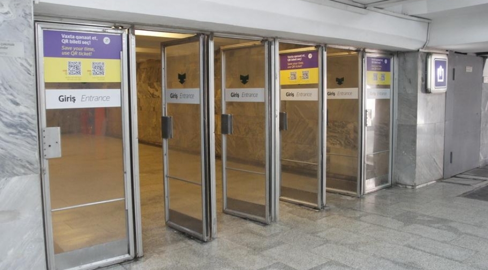 baki-metropoliteninde-stansiyalarin-chixishlari-nomrelenir