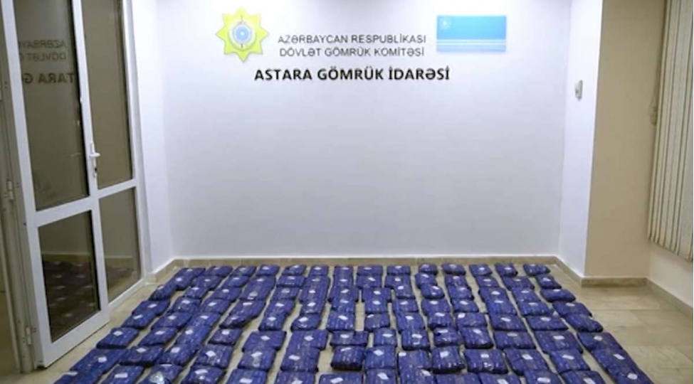gomruk-postunda-alma-yuklu-daha-bir-avtomobilde-kulli-miqdarda-narkotik-tapilib