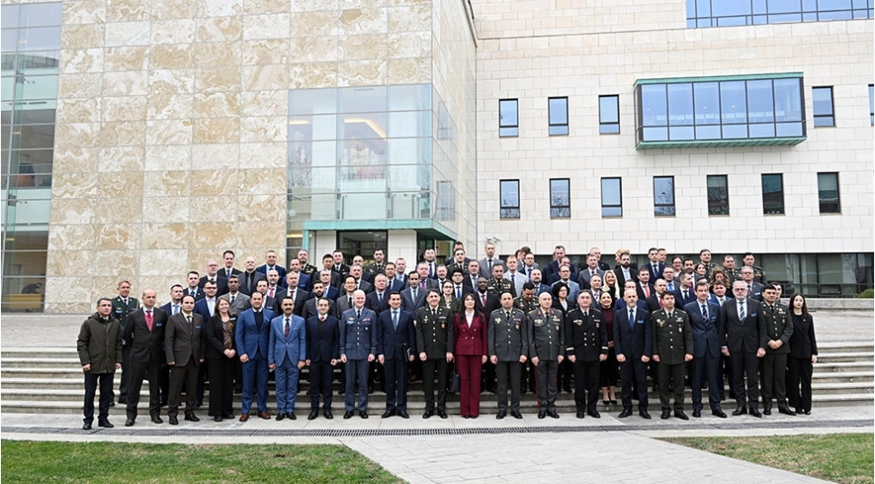 nato-mudafie-kollecinin-ali-kurs-heyeti-olkemizde-seferde-olub-foto