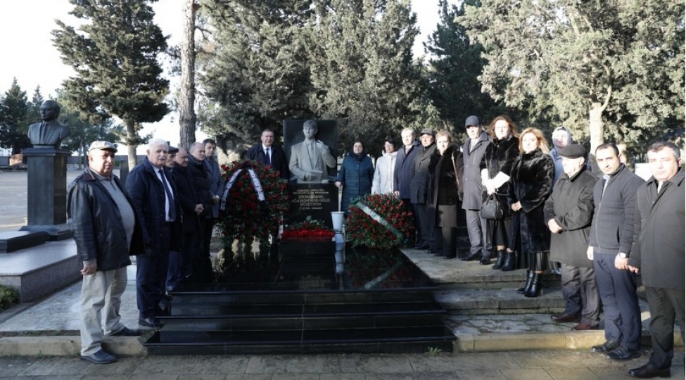 bdu-da-professor-shirmemmed-huseynovun-100-illik-yubileyi-qeyd-olunub
