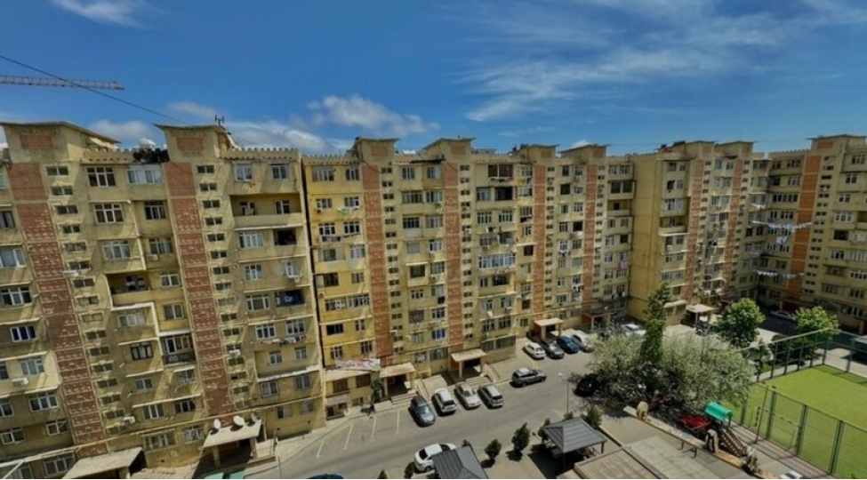 bakinin-6-rayonunda-yashayish-ve-qeyri-yashayish-saheleri-qiymetlendirilecek