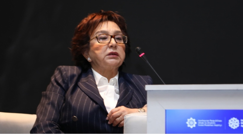 insanlar-peshe-secherken-emek-bazarini-nezere-almirlar-dim-sedri