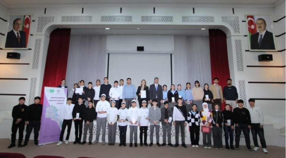 gencler-ve-idman-nazirliyinin-desteyi-chekilen-film-xachmazda-numayish-olundu-foto