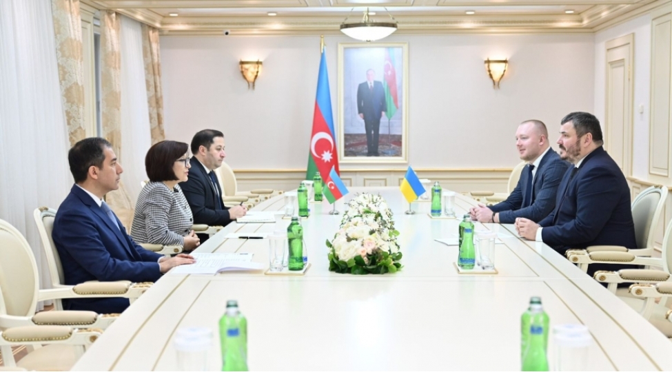 azerbaycan-ukrayna-emekdashliginin-genishlendirilmesi-ile-bagli-fikir-mubadilesi-aparilib