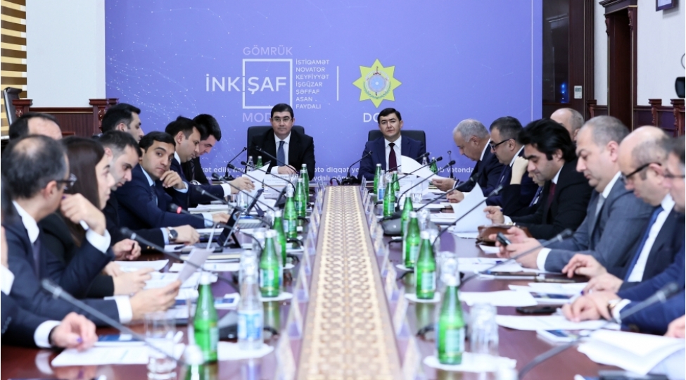 serhedde-ticaret-uzre-dovlet-xidmetlerinin-semereliliyinin-artirilmasi-altqrupunun-iclasi-kechirilib-2