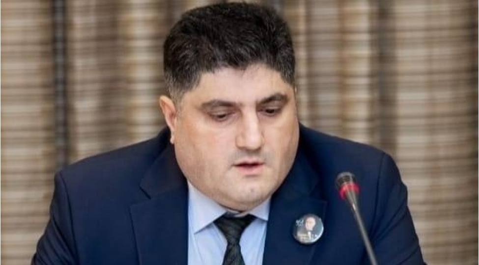 qiymet-tenzimlenmesi-dayaniqli-ve-keyfiyyetli-xidmet-gosterilmesine-tohfe-verecek-ekspert