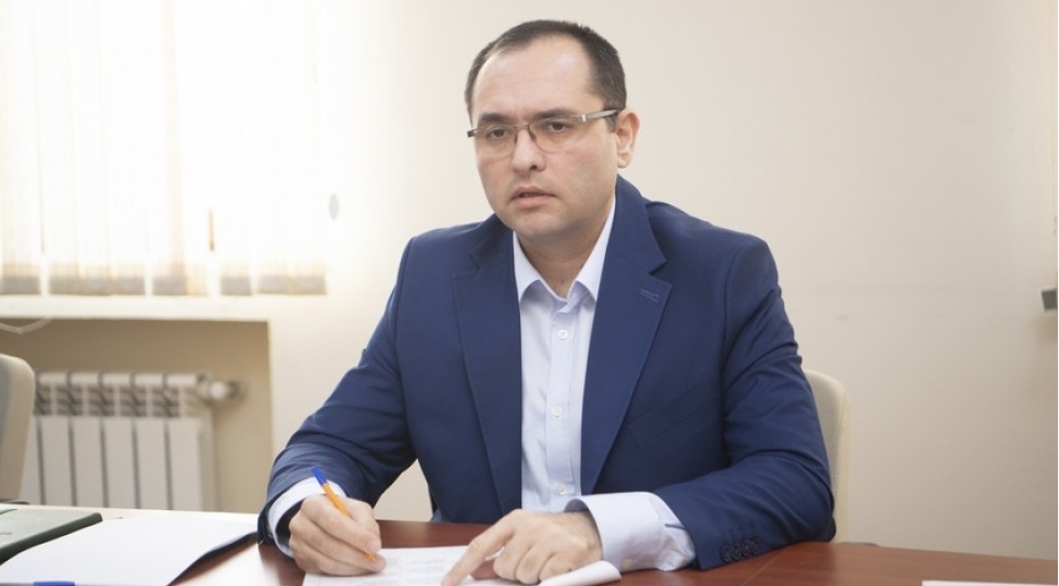 mecnun-memmedov-beyleqanda-vetendashlari-qebul-edib-ve-fermerlerle-gorushub