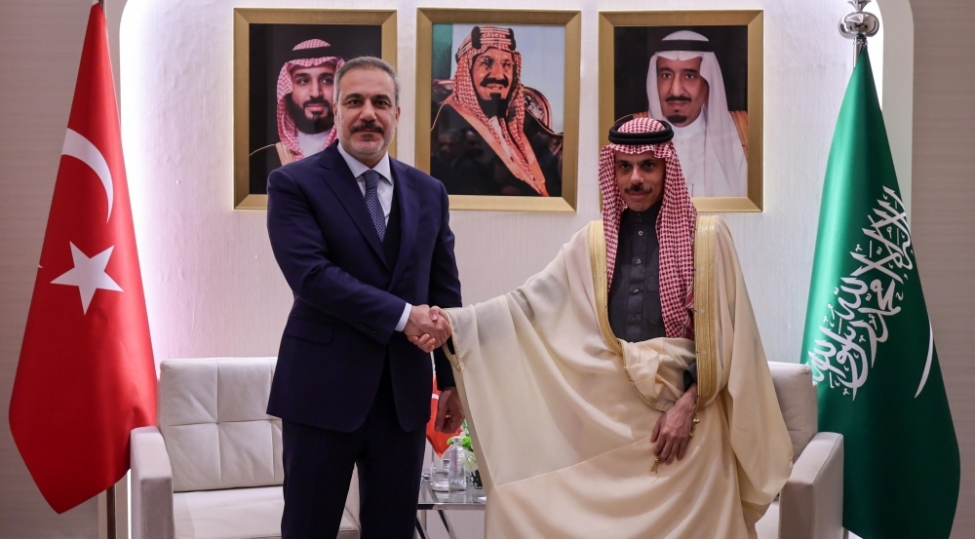 hakan-fidan-seudiyyeli-hemkari-ile-gorushub