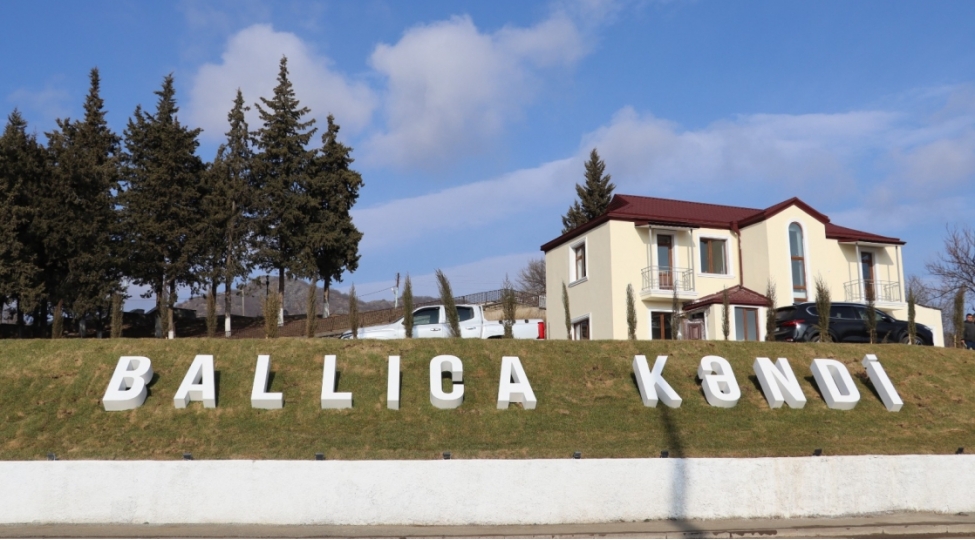 ballicada-evlerle-yanashi-tehsil-ocagi-da-mavi-yanacaqla-temin-edilib-video