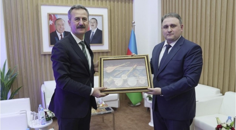 azerbaycanla-turkiye-mudafie-senayesi-uzre-emekdashligin-inkishafini-muzakire-edib