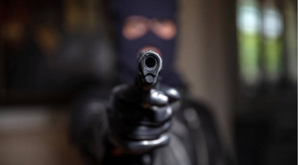 pretoriada-silahli-hucum-bash-verib