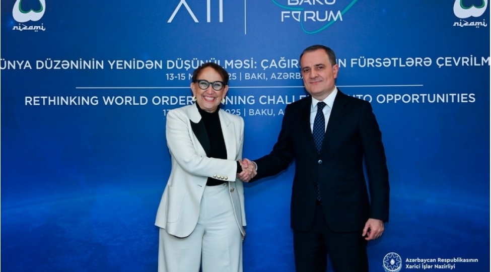 ceyhun-bayramov-chinin-avropa-meseleleri-uzre-sabiq-numayendesi-ile-regional-meseleleri-muzakire-edib