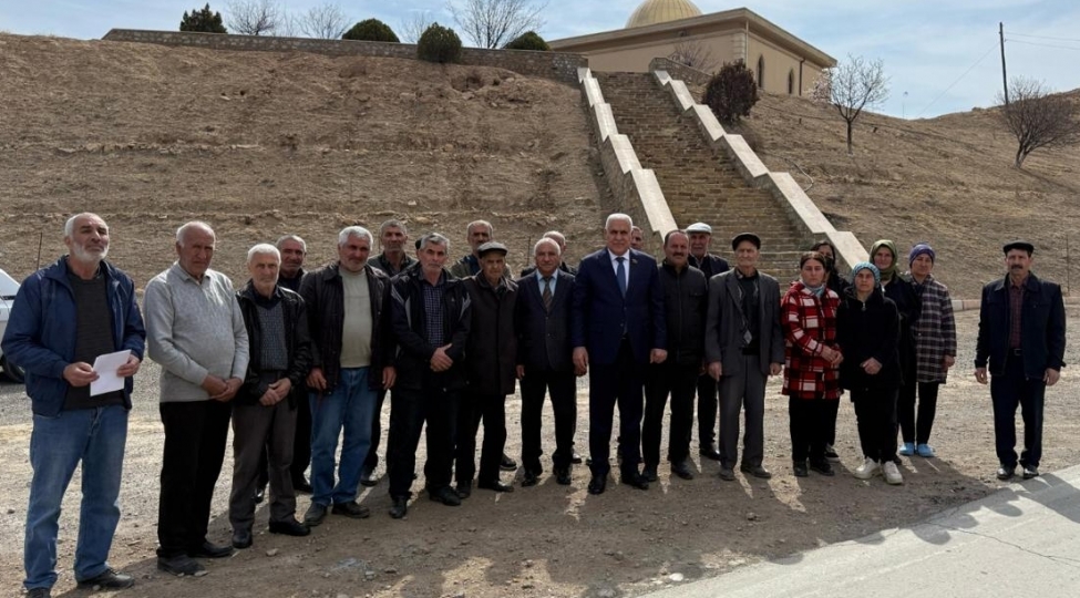 milli-meclisin-deputati-vuqar-rehimzade-ordubadda-sechicileri-ile-novbeti-gorushunu-kechirib-foto-2