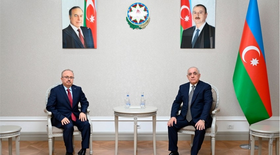 eli-esedov-turkiyenin-azerbaycandaki-sefiri-ile-gorushub-3