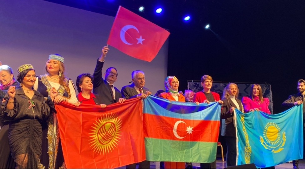 istanbulda-azerbaycanin-milli-medeni-deyerleri-numayish-etdirilib