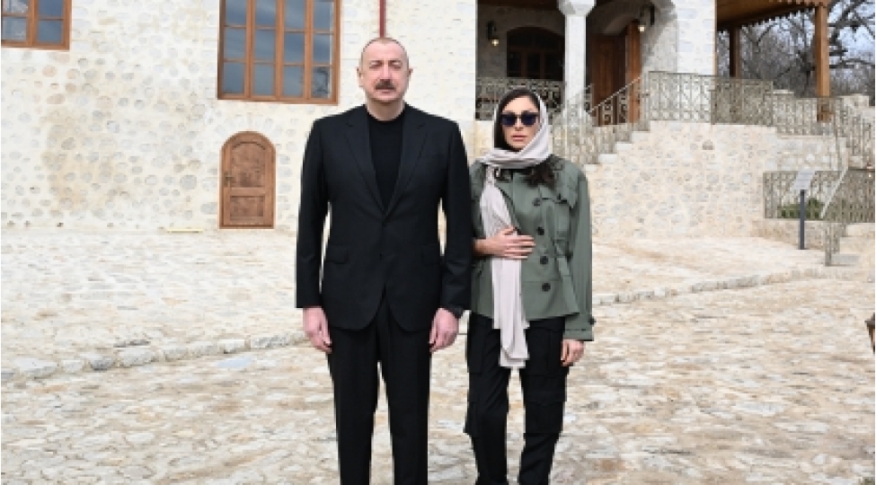 prezident-ilham-eliyev-ve-birinci-xanim-mehriban-eliyeva-shushada-bir-sira-achilishlarda-ishtirak-edib-ve-gorulen-tikinti-ishleri-ile-tanish-olublar