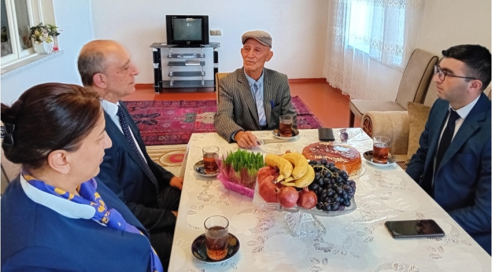 seyyar-sosial-meishet-xidmeti-gosterilen-ahillar-ziyaret-edilib
