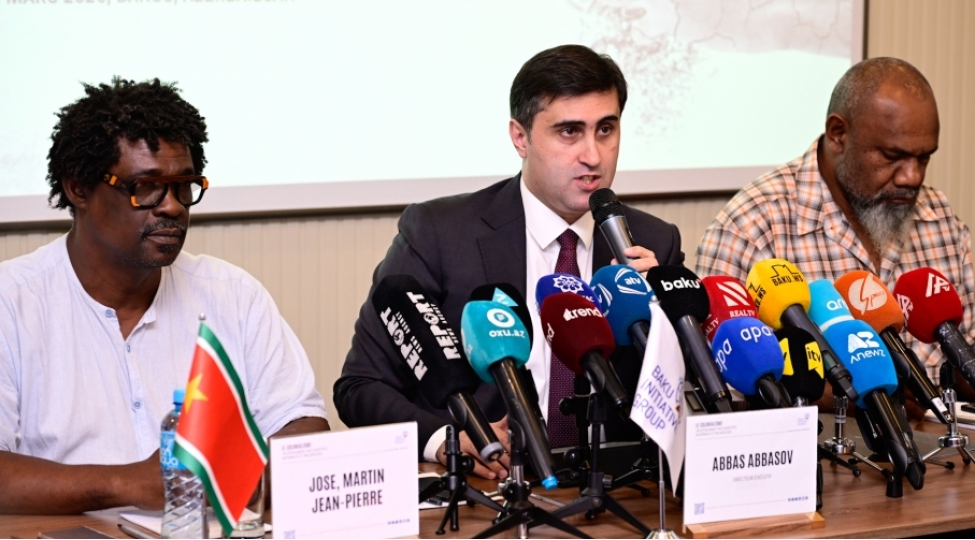 abbas-abbasov-baki-teshebbus-qrupu-yeni-kaledoniya-ve-fransa-arasinda-danishiqlarda-vasitechi-ola-biler