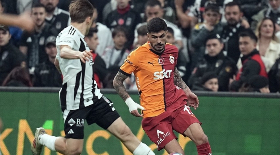 turkiye-superliqasi-qalatasaray-beshiktasha-meglub-olub
