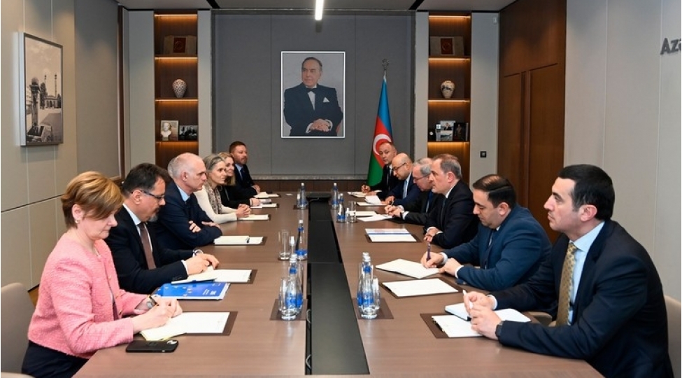 azerbaycan-ai-emekdashliginin-perspektivleri-muzakire-olunub