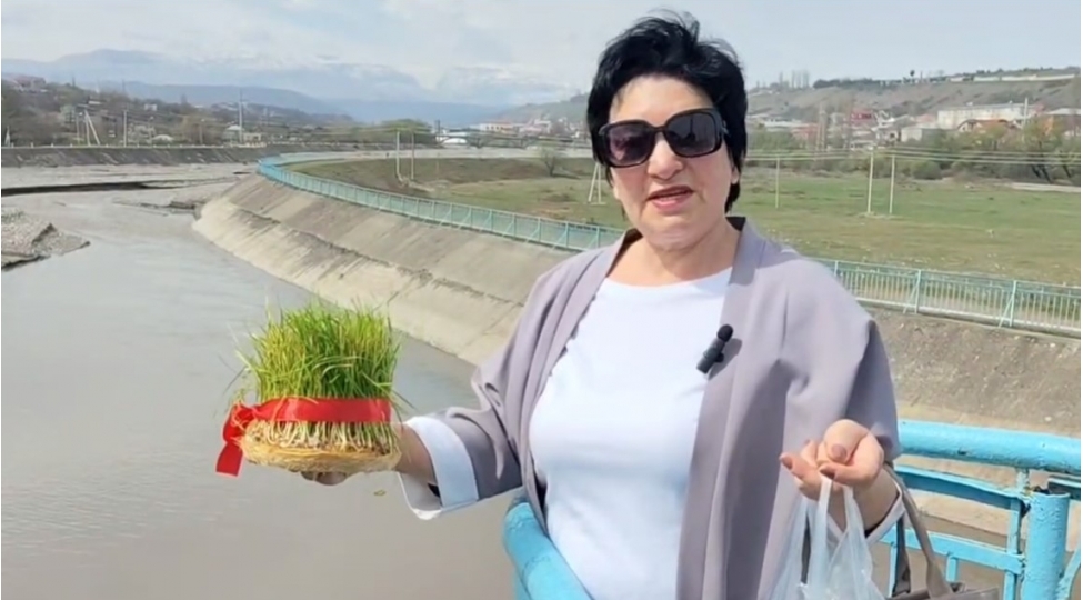 tekce-qubada-kechirilen-semeni-atdi-enenesi-davam-etdirilir-video