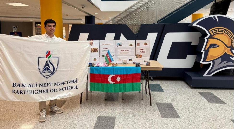 banm-telebesi-shimali-karolina-universitetinde-azerbaycan-medeniyyetini-teblig-edir