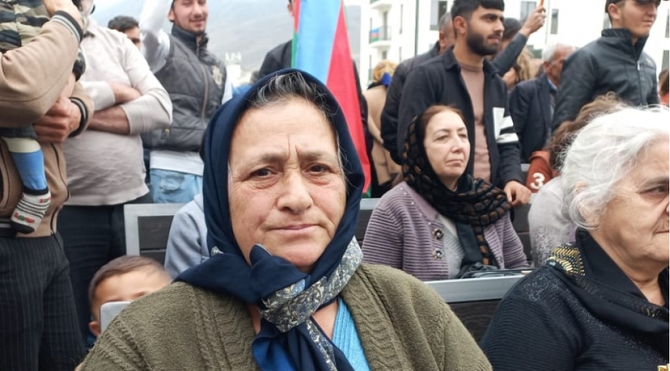 kechmish-mecburi-kochkun-suqovushanda-gozel-menzille-temin-edilmishem