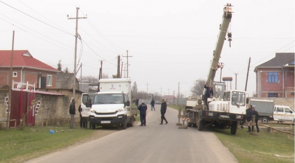 celilabad-ve-masallinin-bir-sira-kendlerinde-elektrik-teserrufati-yenilenir