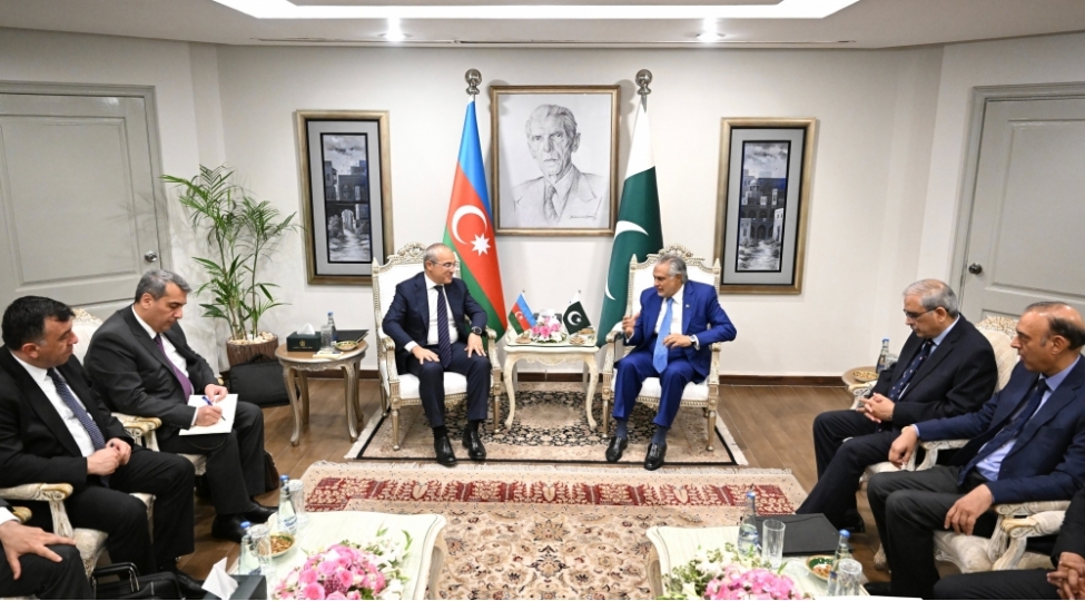 azerbaycanla-pakistan-qarshiliqli-investisiyalarin-teshviqini-muzakire-edib-foto