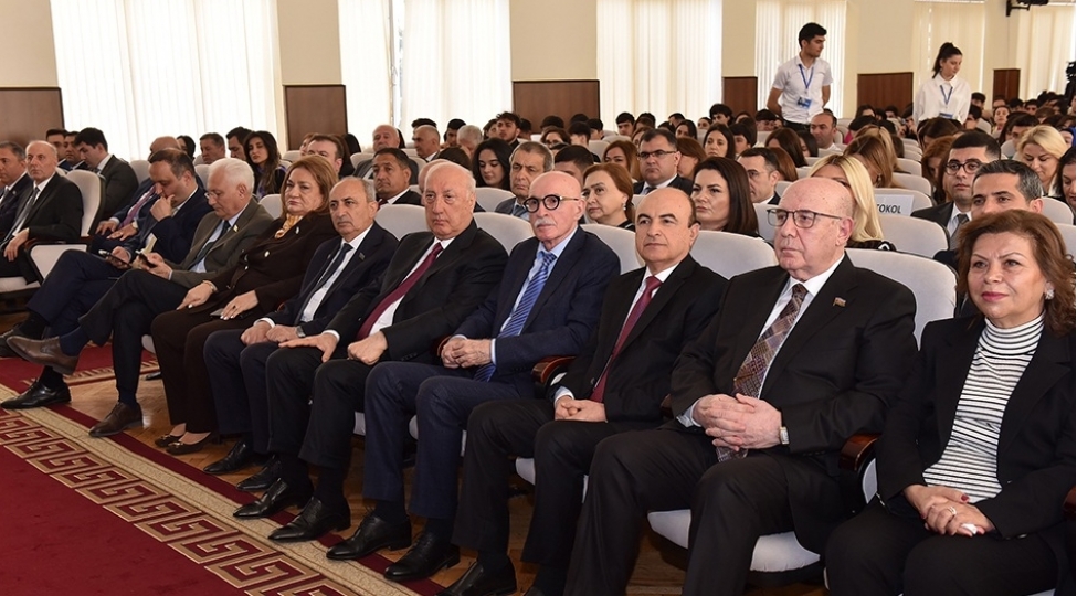 sumqayit-dovlet-universitetinde-sumqayitli-genc-elchiler-qerbi-azerbaycana-qayidishmovzusunda-konfrans-kechirilib