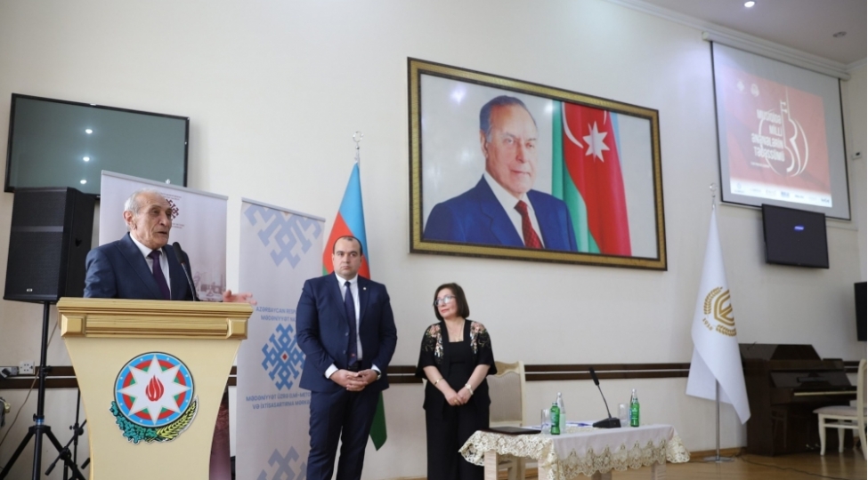 gencede-musiqide-milli-enenelerin-tecessumu-adli-elmi-praktiki-seminar-kechirilib