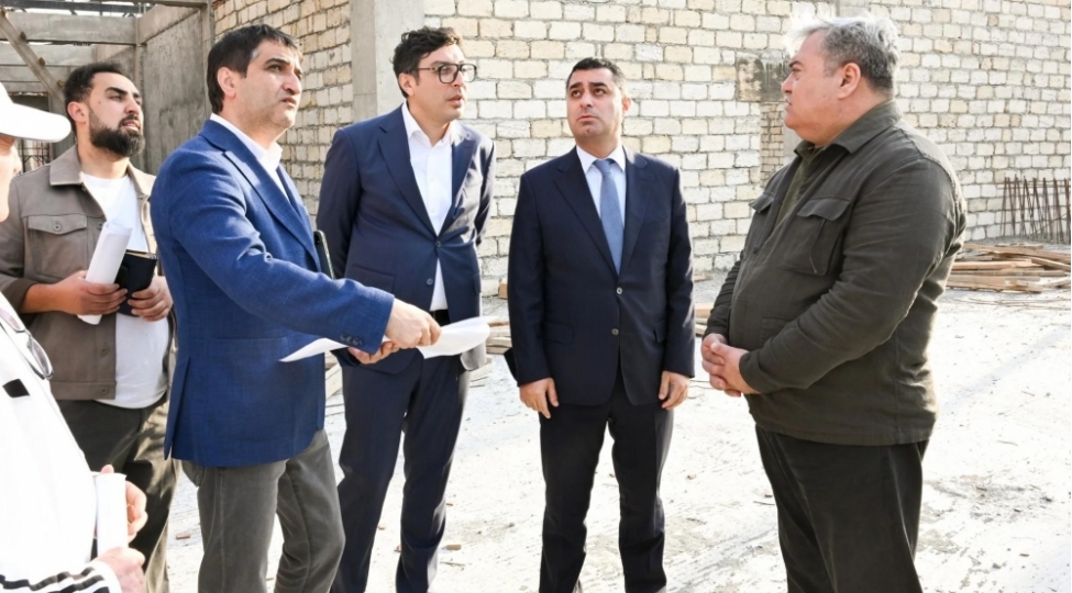 nazir-iii-mdb-oyunlari-ile-bagli-yevlax-olimpiya-idman-kompleksine-baxish-kechirib