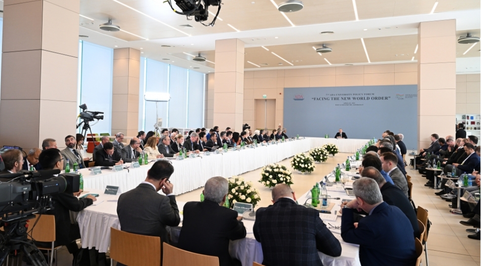 sabitliyin-esas-meyarlari-yashil-enerji-tehlukesizlik-etibarli-terefdashliq