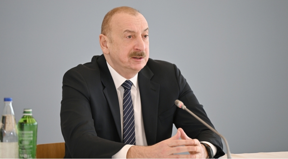 ada-universitetinde-prezident-ilham-eliyevin-ishtiraki-ile-yeni-dunya-nizamina-dogru-movzusunda-beynelxalq-forum-kechirilib-yenilenib
