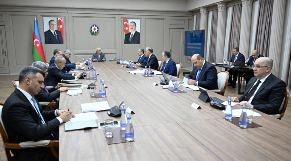 iqtisadi-shuranin-novbeti-iclasi-kechirilib-11