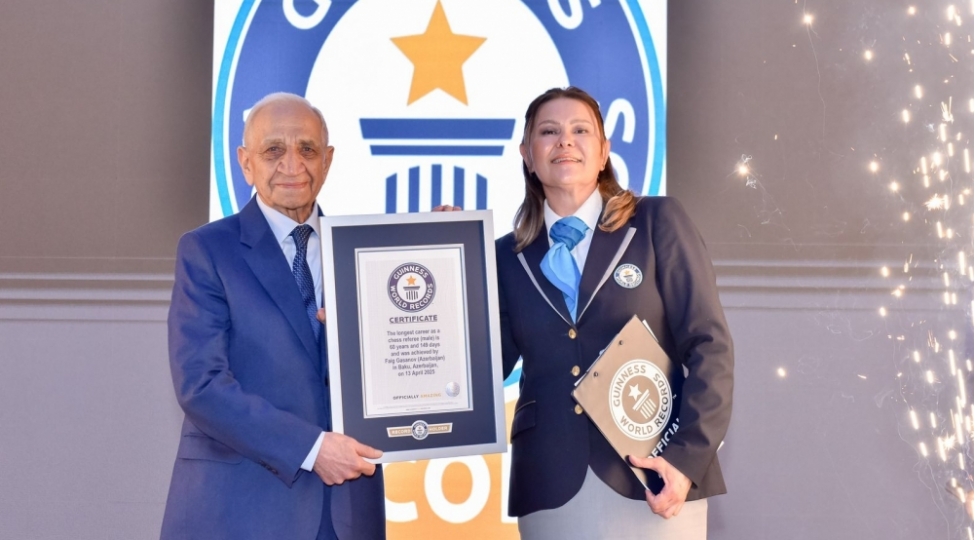 faiq-hesenovun-adi-hakim-kimi-ginnes-rekordlar-kitabina-daxil-edildi-foto