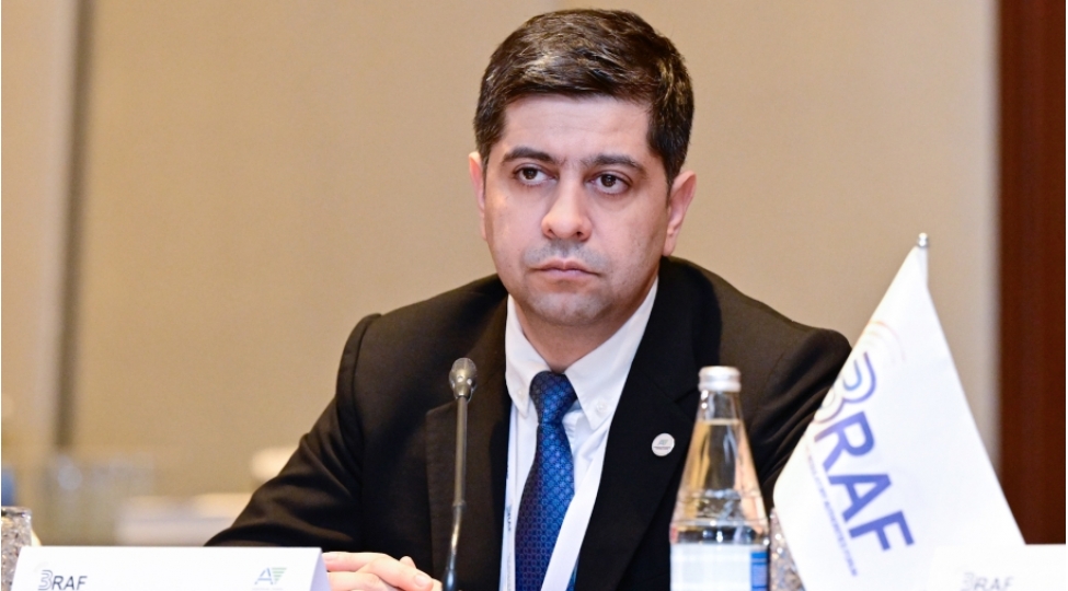 media-elaqelerinin-de-genishlendirilmesi-vacibdir-ismet-settarov