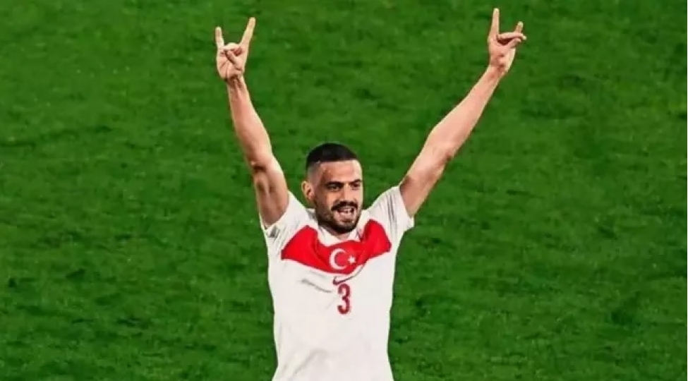turk-futbolunda-ilk